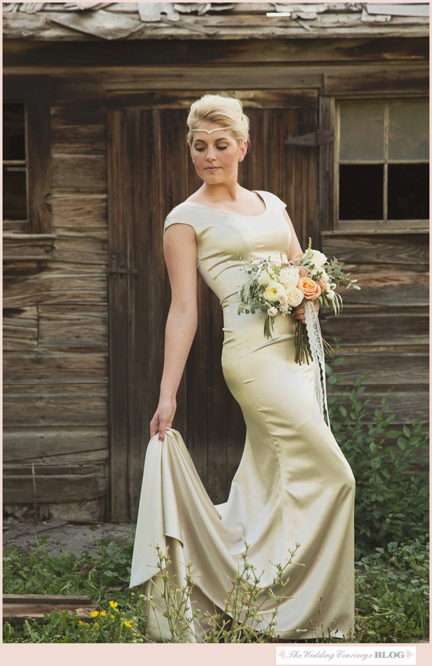 Rustic_Styled_Bridal_Shoot_The_Wedding_Concierge_0046.jpg