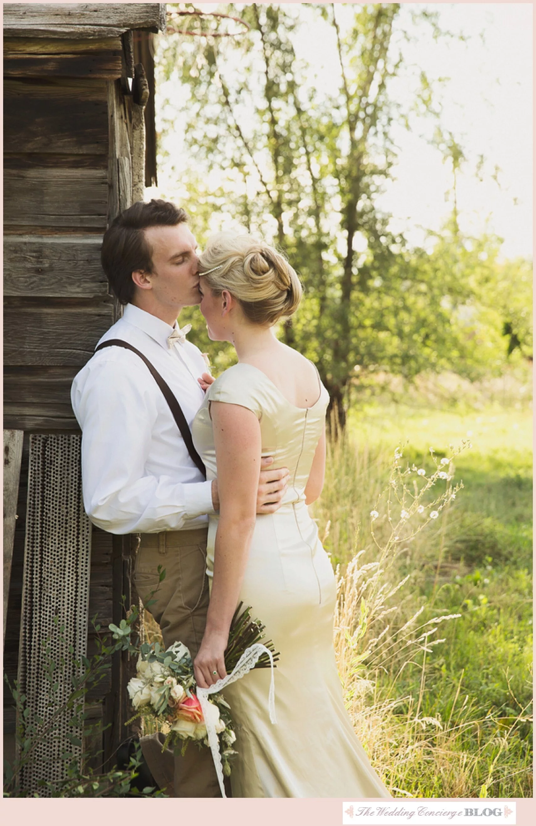 Rustic_Styled_Bridal_Shoot_The_Wedding_Concierge_0047.jpg