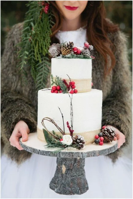 Rustic_Winter_Wedding_Inspiration