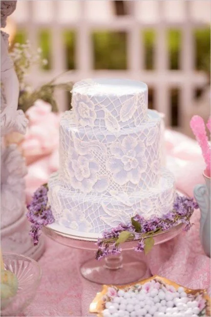 Lace-Wedding-Cake