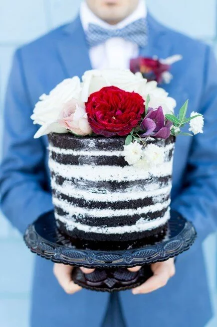 Naked_Wedding_Cake