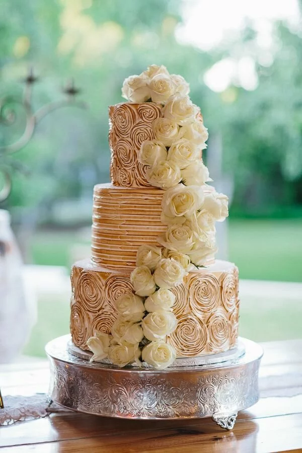 Toasted_ Wedding_Cakes