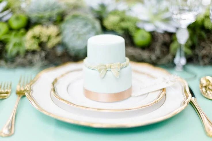 Wedding_Cake_Wednesday_Mini_Cakes